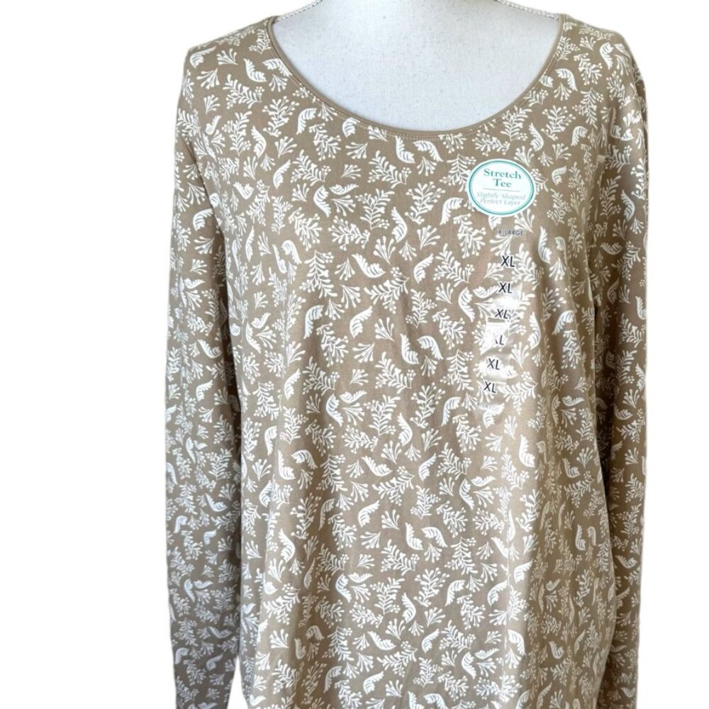 *PULL ON STYLE LONG SLEEVE TOP SIZE: XLARGE*